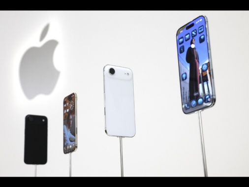 Apple a Ue, 'abrogare legge su concorrenza digitale'