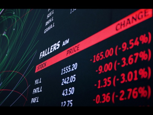 Borsa: l'Europa riduce il calo Wall Street debole, Milano -0,4%