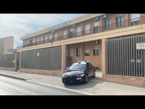 ++ Giovane sequestrato in piazza da banditi incappucciati ++