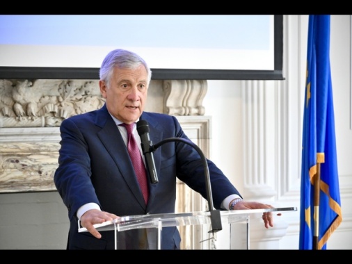 Tajani, non si può dire 'no' all'appello di Mattarella