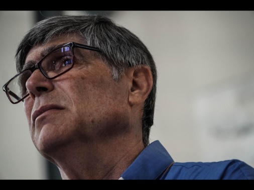 Un proiettile consegnato in chiesa a don Patriciello