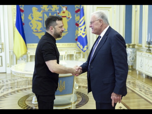 Kellogg,Trump ha autorizzato Kiev a attacchi lungo raggio