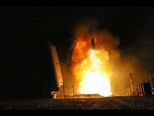 Cremlino, risposta appropriata se missili Tomahawk a Kiev