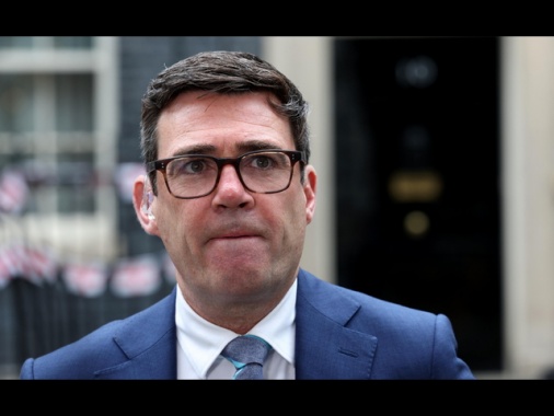 Gb, accoltellamento vicino a una sinagoga a Manchester