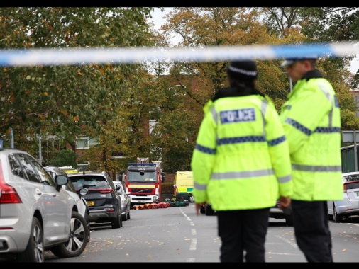 Attacco sinagoga Manchester, polizia indaga per terrorismo