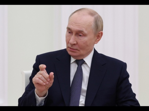 Putin, 'tutto cambia, bisogna essere pronti a tutto'