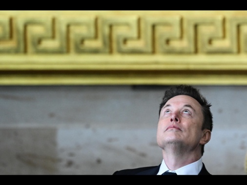 Musk primo a raggiungere un patrimonio di 500 miliardi