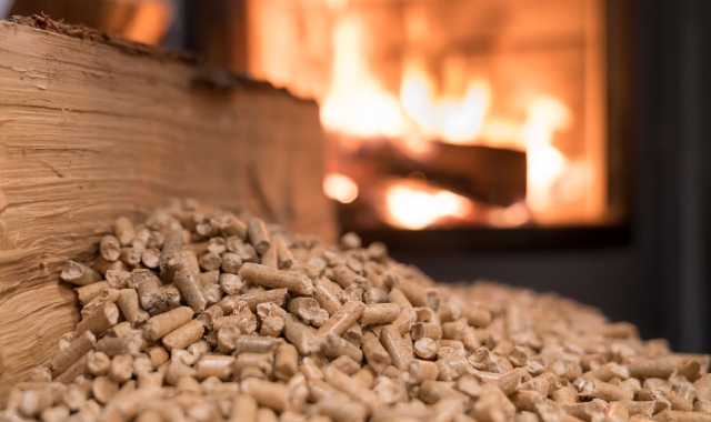 Intascava gli acconti ma non consegnava il pellet: prosciolto