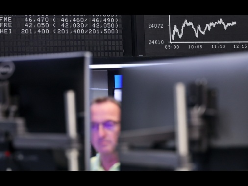 Borsa: l'Europa apre positiva, Parigi sale dello 0,45%