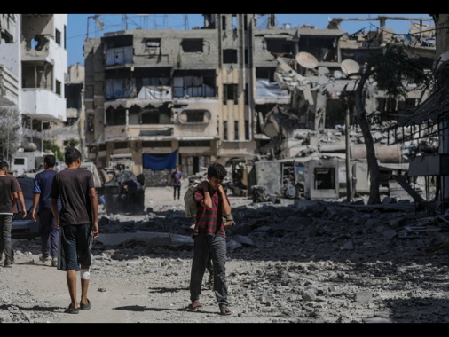 Hamas, pronti a rilascio di tutti gli ostaggi e negoziati