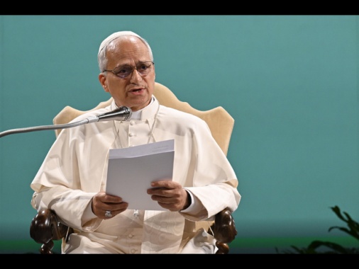 Il Papa firma il suo primo documento, 'Dilexi te'