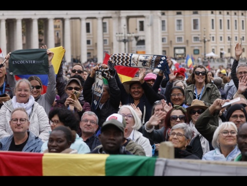 Il Papa, 'il grido dei migranti non trovi indifferenza'