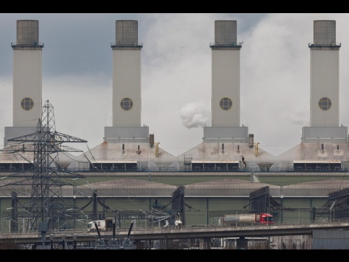 Il gas apre in rialzo sopra i 32 euro al Ttf di Amsterdam