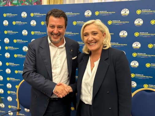 Lega, 'figuraccia Lecornu, la parola torni al popolo francese'