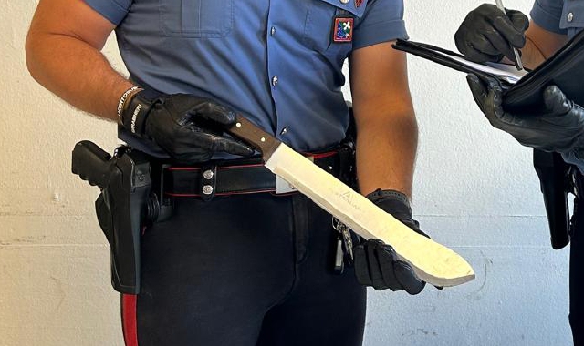 Sabato serain centro a Luino il ragazzo di 17 anniè stato ferito gravemente a un braccio con un machete  (nella foto Archivio)