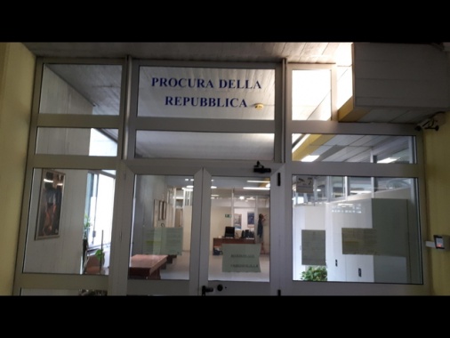 Schiaffi ai bimbi dell'asilo nido, sospese tre educatrici