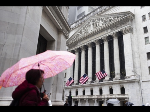 Wall Street apre positiva, Dj +0,33%, Nasdaq +0,11%