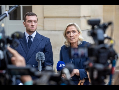 Le Pen, 'ora basta, la farsa è durata abbastanza'
