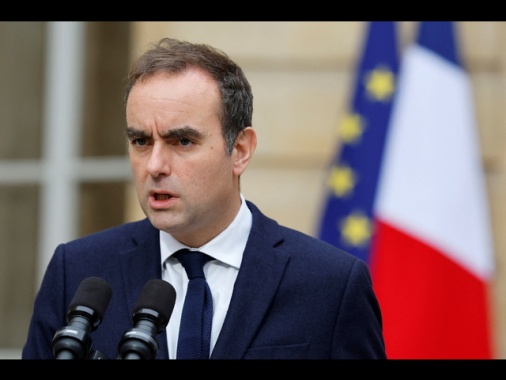 Lecornu, 'Macron nominerà un nuovo premier in 48 ore'