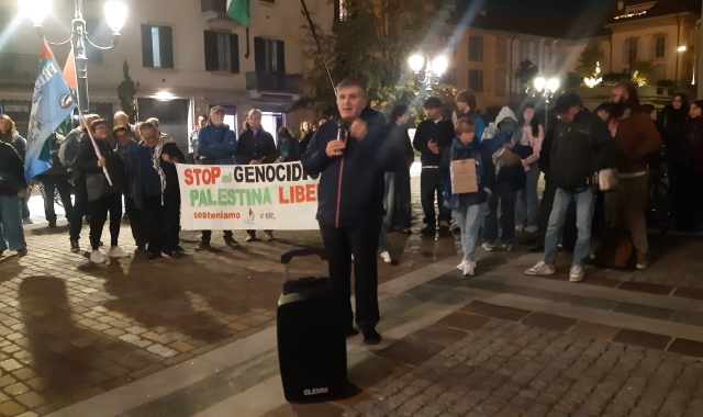 Saronno, anche le campane per chiedere la pace