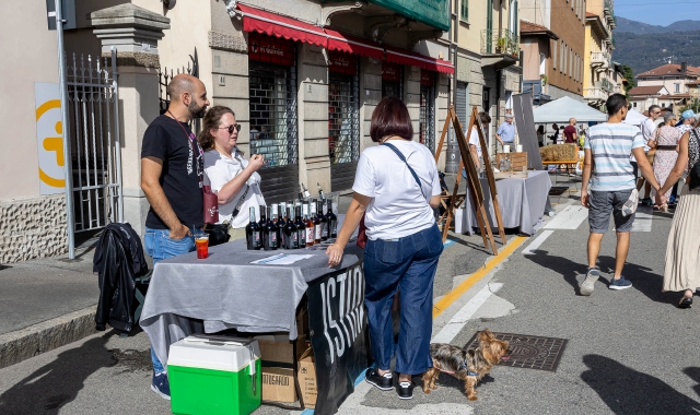 LuinodiVino: degustazioni, mercatini e musica in centro