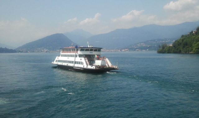 Treno più battello: in 2.500 sul lago Maggiore