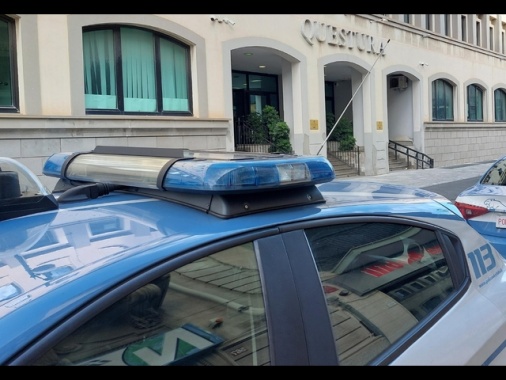 Giovane arrestata per avere ucciso i figli appena partoriti