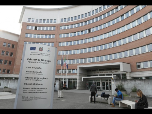 Inchiesta spese ex procuratore Pavia, perquisito pm Milano