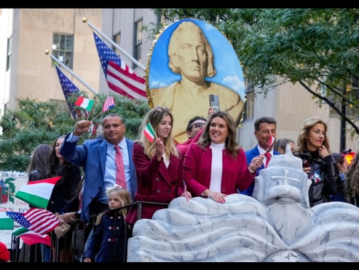 Trump proclama festa Cristoforo Colombo, 'amiamo gli italiani'