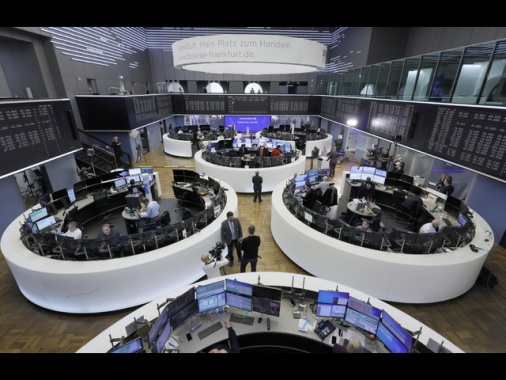 Borsa: Europa incerta dopo avvio Wall Street, Milano -0,32%