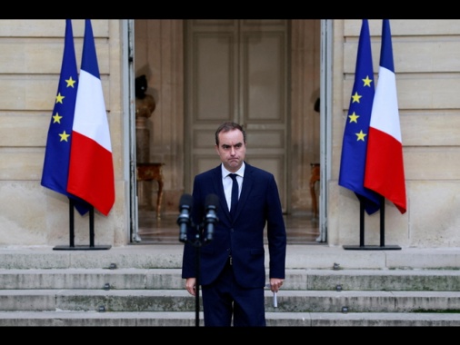 Macron nomina di nuovo Lecornu premier