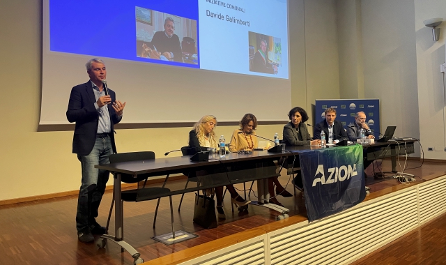 L’incontro dal titolo “Nascere a Varese” che si è tenuto nella Sala Montanari  (foto Angelo Puricelli)