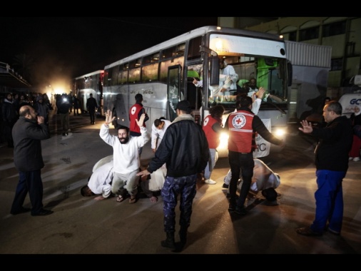 Media, 'iniziato il trasferimento degli ergastolani palestinesi'