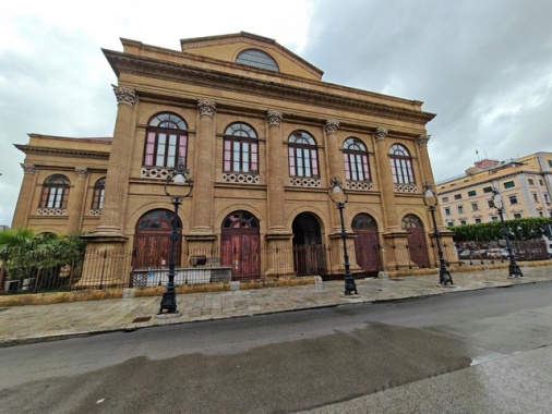 Tenta fermare pestaggio, ucciso con colpo pistola in testa