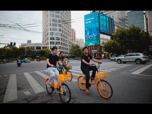 Borsa: tensioni Cina-Usa su commercio, Hong Kong apre a -2,18%