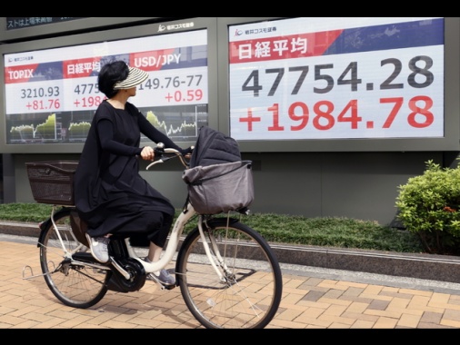 Borsa: Asia in calo, rapporti Usa-Cina sotto i riflettori