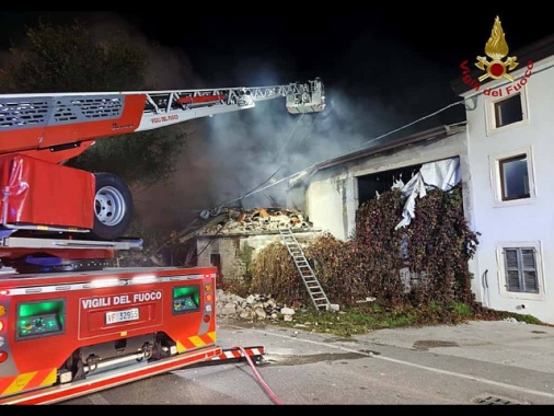 Esplosione nel Veronese,in casa varie bombole di gas e molotov