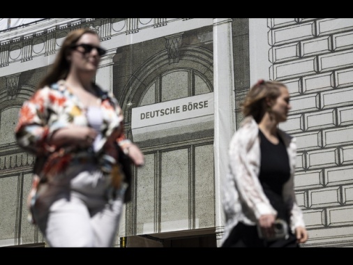 Borsa: l'Europa apre in lieve rialzo dopo Powell