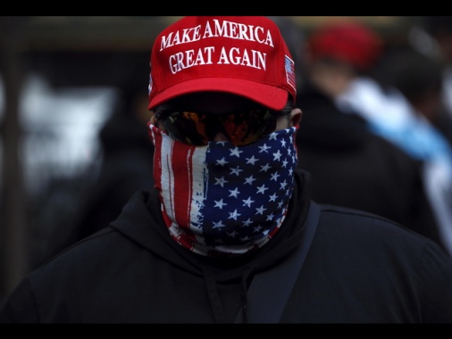 Chat con post razzisti e antisemiti,bufera su repubblicani