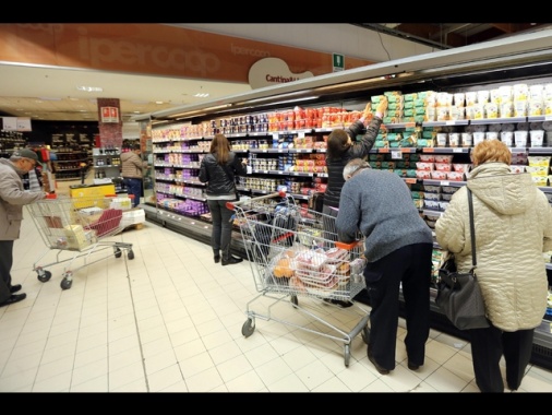 Istat, a settembre prezzi -0,2% sul mese, +1,6% sull'anno