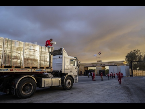 Egitto, 600 camion di aiuti a Gaza passeranno da Kerem Shalom