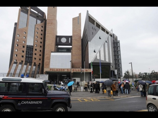 C'è dispositivo per suicidio Libera,giudice 'sia fornito'