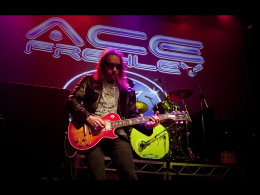 E' morto a 74 anni Ace Frehley, chitarrista fondatore dei Kiss