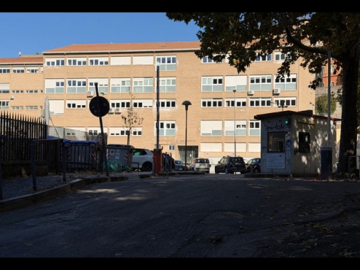 Giovane ucciso a Perugia, lite in locale poi spunta coltello