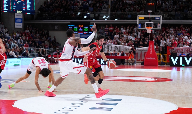 Niente da fare per Varese sul campo di Reggio Emiliani (foto Travaglioli / Ciamillo-Castoria)