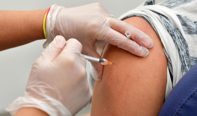 Varese: vaccinazioni a quota 42.000