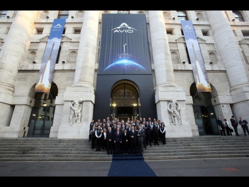 Borsa: Milano allunga il passo (+0,7%), balzo di Bper e Sondrio