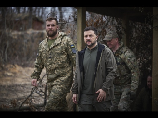 Zelensky e leader Ue, 'confini non si cambiano con forza'