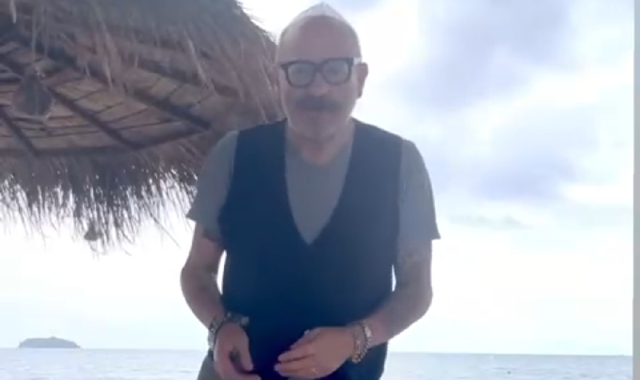 Raffaele Skizzo Bruscella col ballo del “Bitteranza” in Thailandia