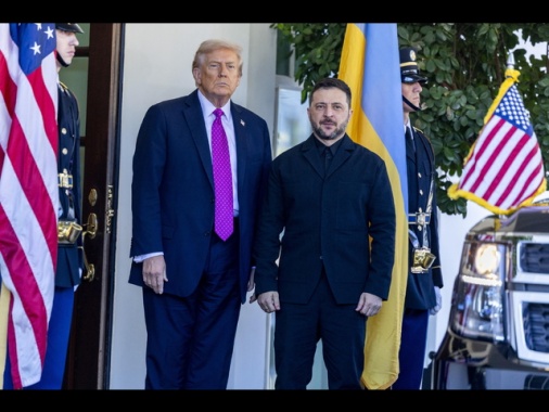 Zelensky, buon compromesso congelare guerra su linea fronte